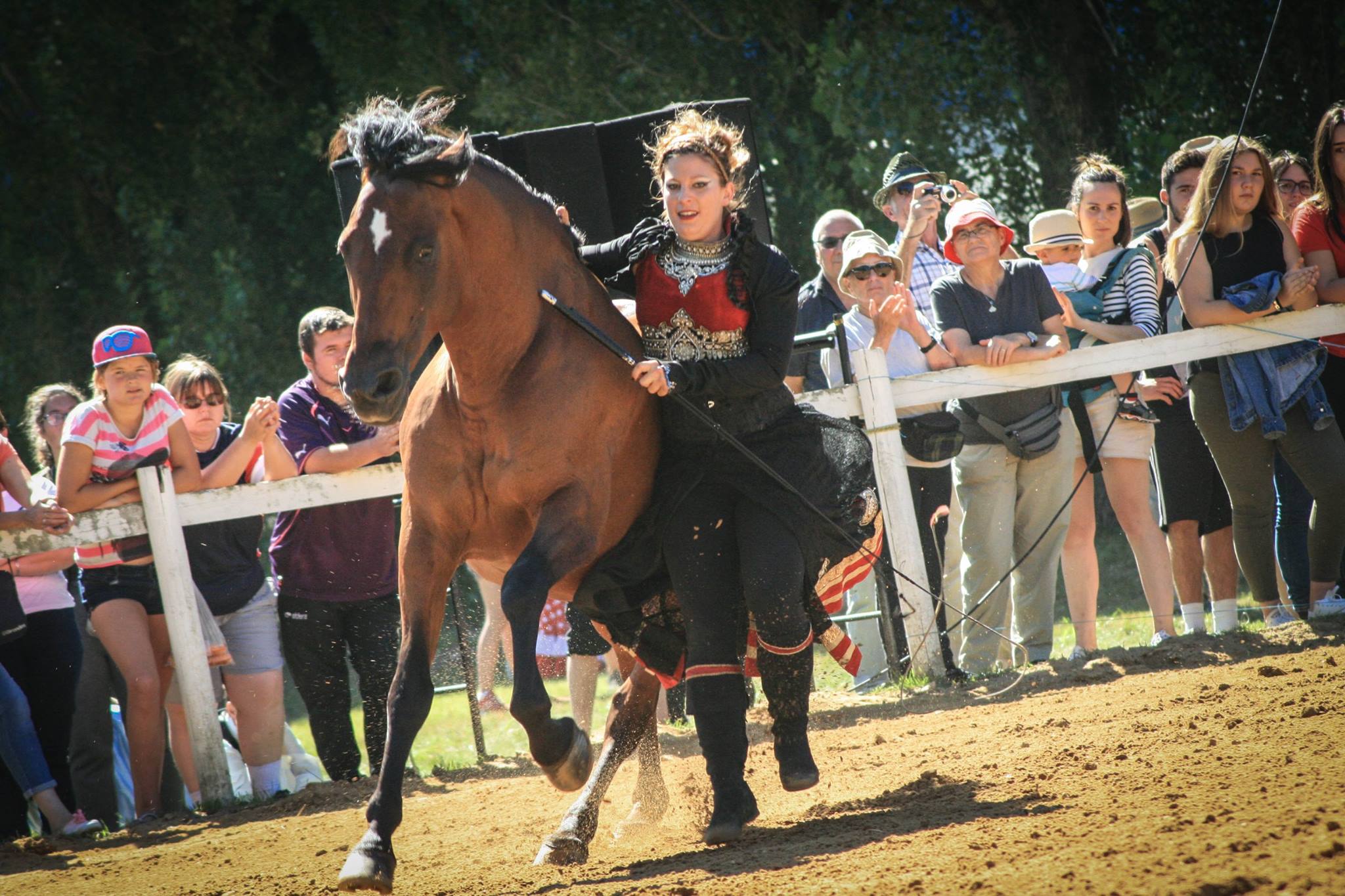 20934758_1946789328933144_4443230159535718208_o Gilliane SENN et ses chevaux